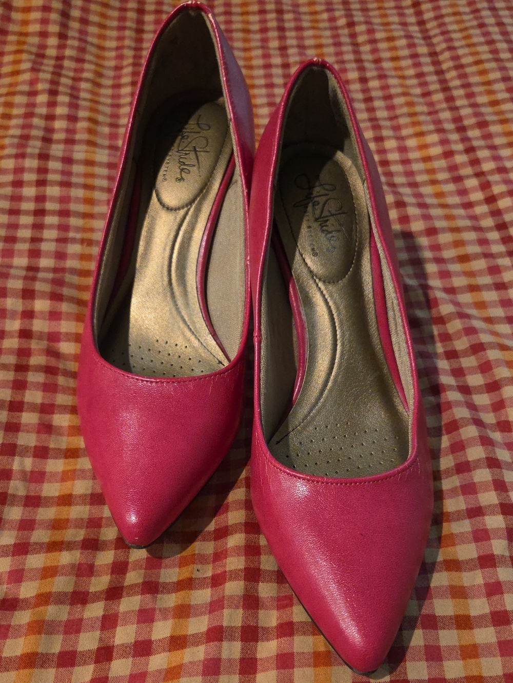 Life Stride Hot Pink Pointed-Toe Heels